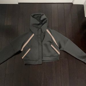 Under Armour athletic material jacket/sweater in great condition